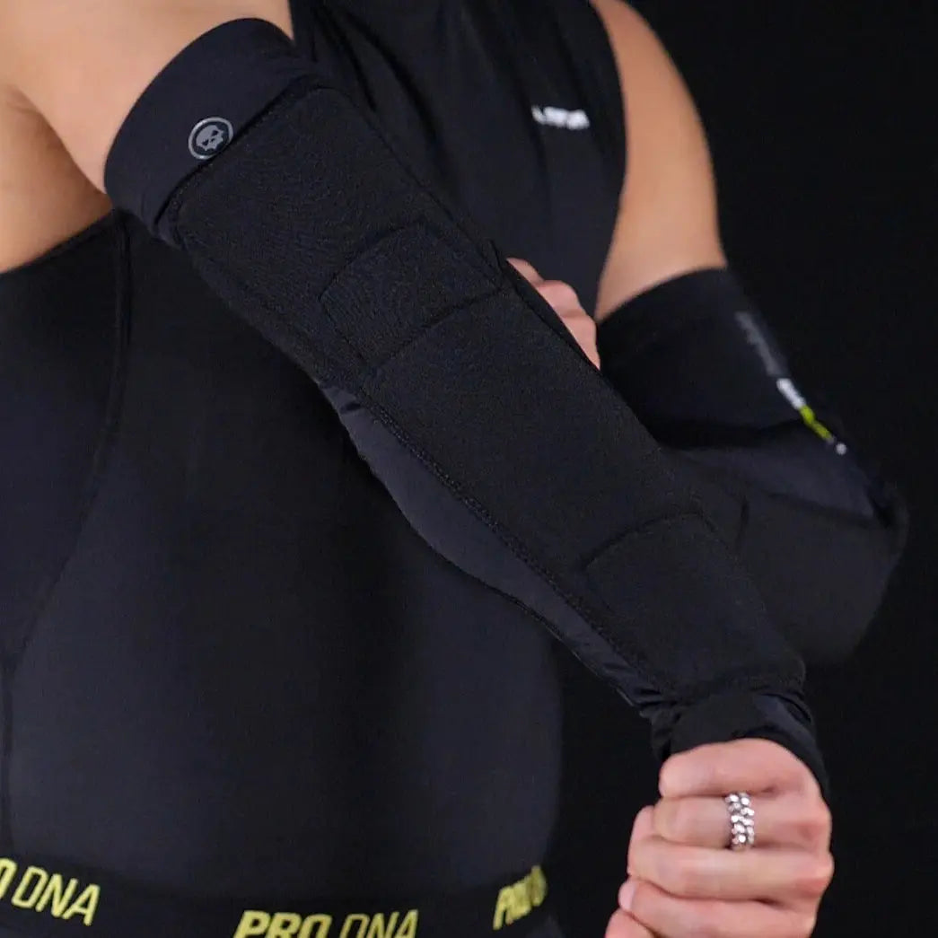 INFAMOUS PRO DNA ELBOW PADS - GEN 2 SMALL