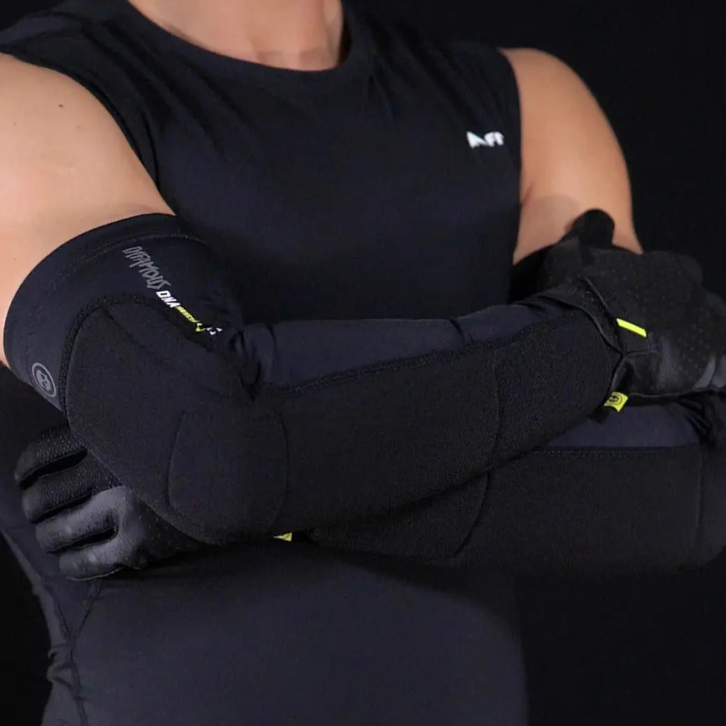 INFAMOUS PRO DNA ELBOW PADS - GEN 2 SMALL