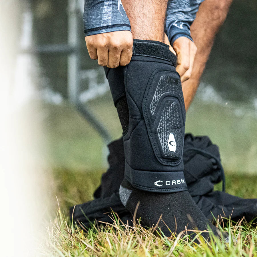 CRBN CC KNEE PADS- Black